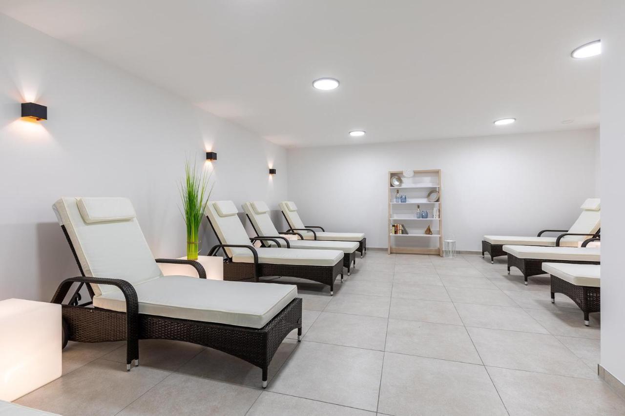 Aparthotel Ostseeallee Aparthotel Ostseeallee 3-19 Больтенгаген Екстер'єр фото